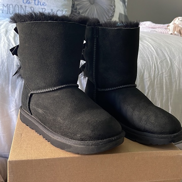 Ugh Boots - Picture 4 of 4